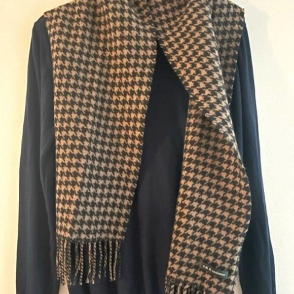 a & R CASHMERE Other - a & R CASHMERE SCARF Unisex Men Women 100% New Zealand wool Dark Academy style